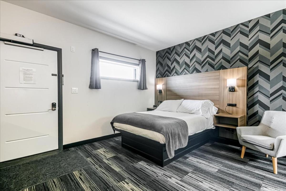 Manitoulin Motel Little Current Εξωτερικό φωτογραφία