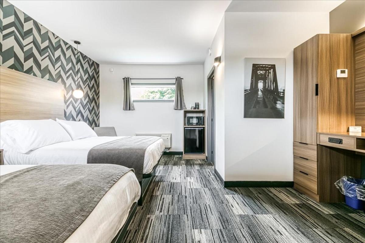 Manitoulin Motel Little Current Εξωτερικό φωτογραφία